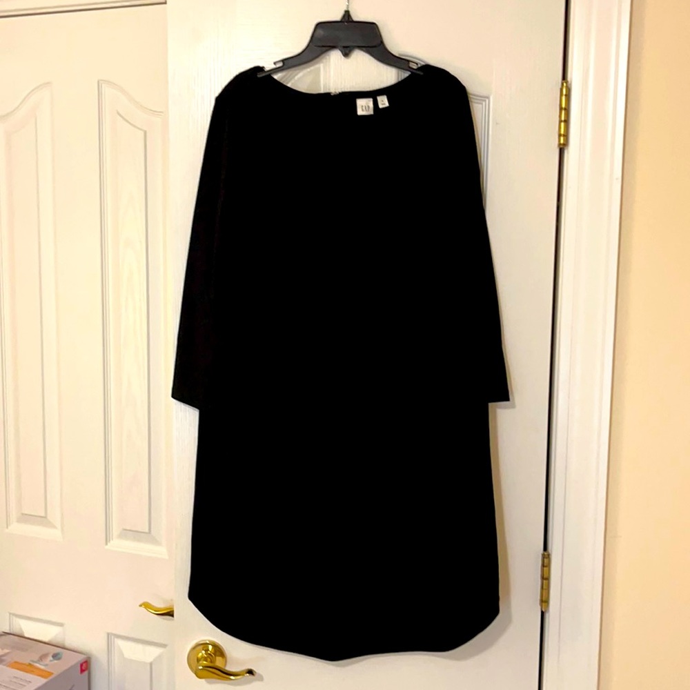 Gap Black 3/4 Sleeve Dress